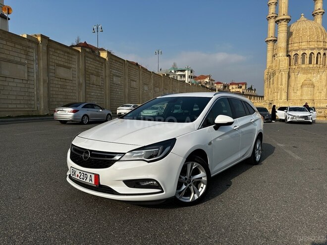 Opel Astra 2016, 174,400 km - 1.6 l - Bakı