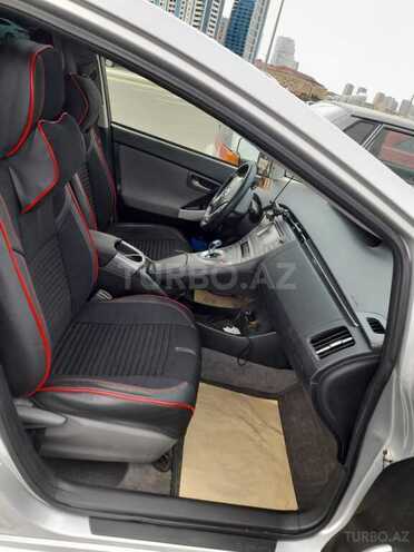 Toyota Prius-10