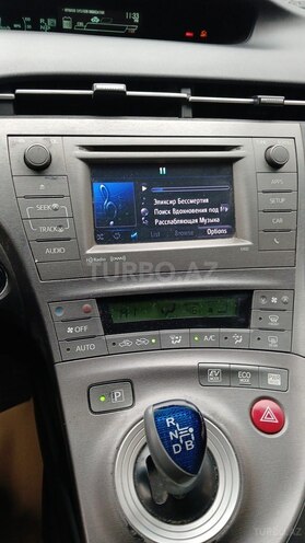 Toyota Prius-6