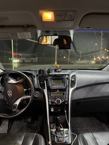 Hyundai i30 2012, 208,000 km - 1.6 л - Bakı