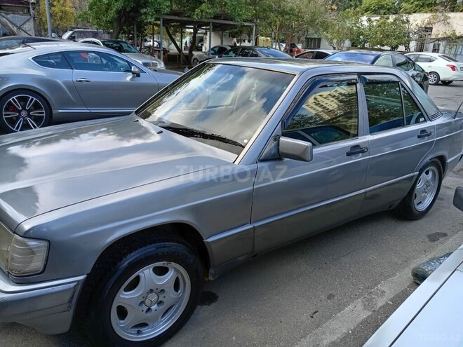 Mercedes 190 1992, 340,000 km - 2.0 l - Şirvan