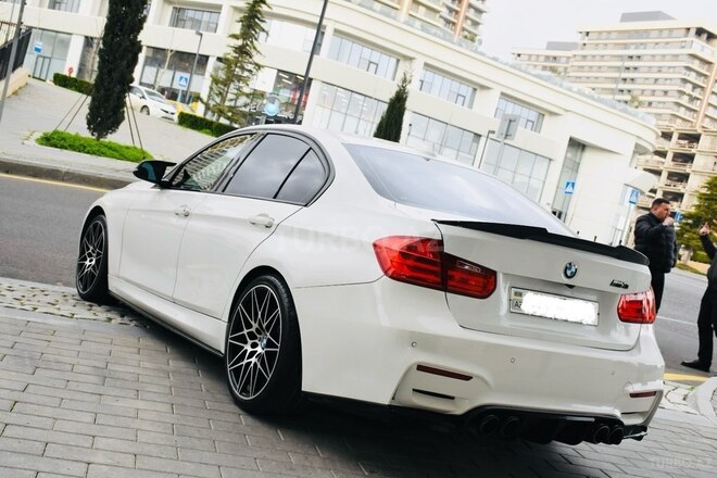 BMW 320-9