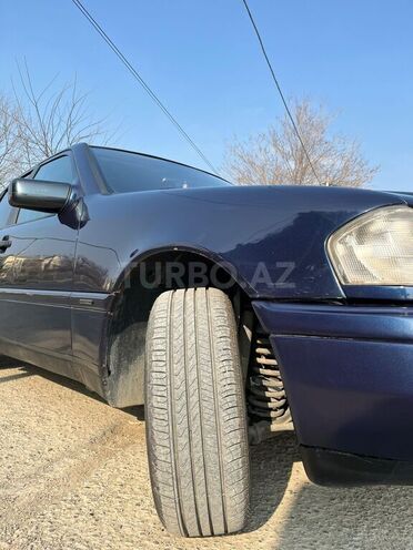 Mercedes C 180 1995, 235,923 km - 1.8 l - Bakı