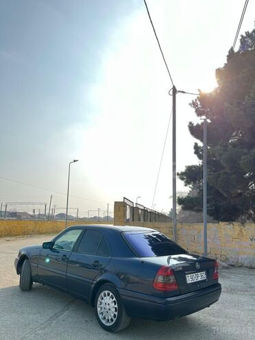 Mercedes C 180 1995, 235,923 km - 1.8 l - Bakı