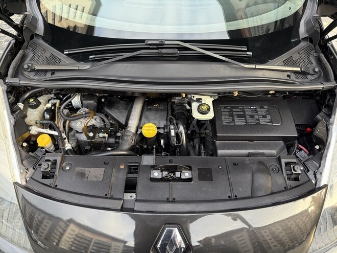 Renault Scenic-18
