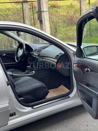 Mercedes E 220 d 2004, 410,000 km - 2.2 л - Bakı