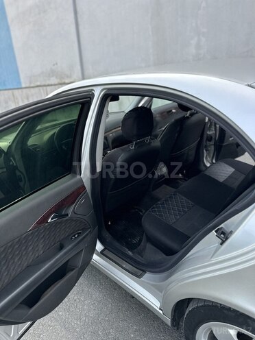 Mercedes E 220 d 2004, 410,000 km - 2.2 л - Bakı
