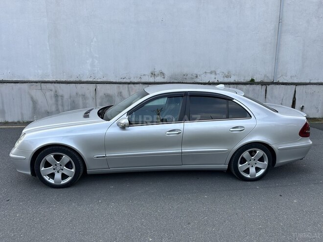 Mercedes E 220 d 2004, 410,000 km - 2.2 л - Bakı