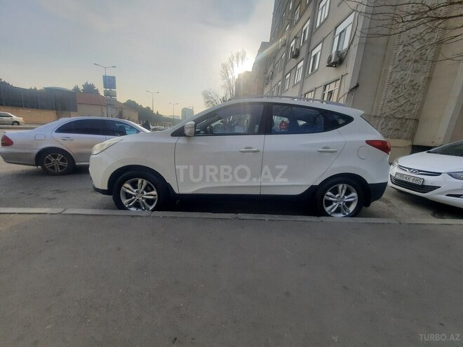 Hyundai ix35 2011, 197,000 km - 2.0 l - Bakı