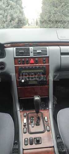 Mercedes E 280 2000, 290,000 km - 2.8 л - Sumqayıt