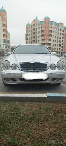Mercedes E 280 2000, 290,000 km - 2.8 л - Sumqayıt