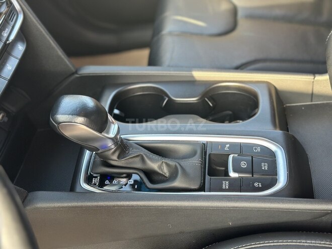 Hyundai Santa Fe-16