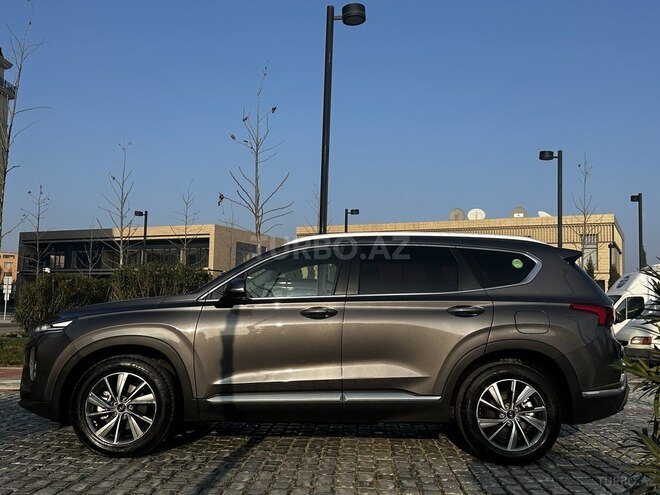 Hyundai Santa Fe-4