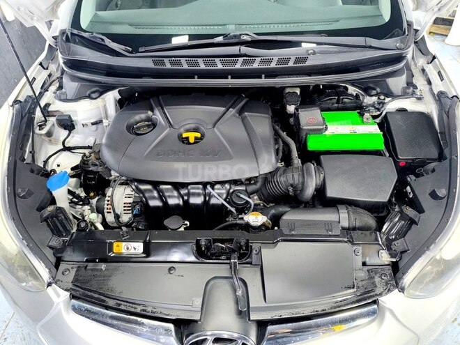 Hyundai Elantra 2015, 99,204 km - 1.8 л - Bakı