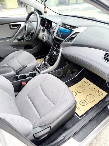 Hyundai Elantra 2015, 99,204 km - 1.8 л - Bakı
