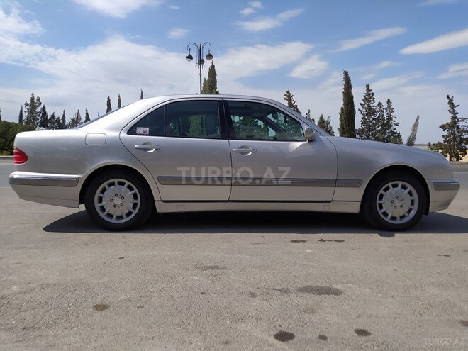 Mercedes E 240 2000, 238,000 km - 2.4 l - Şirvan