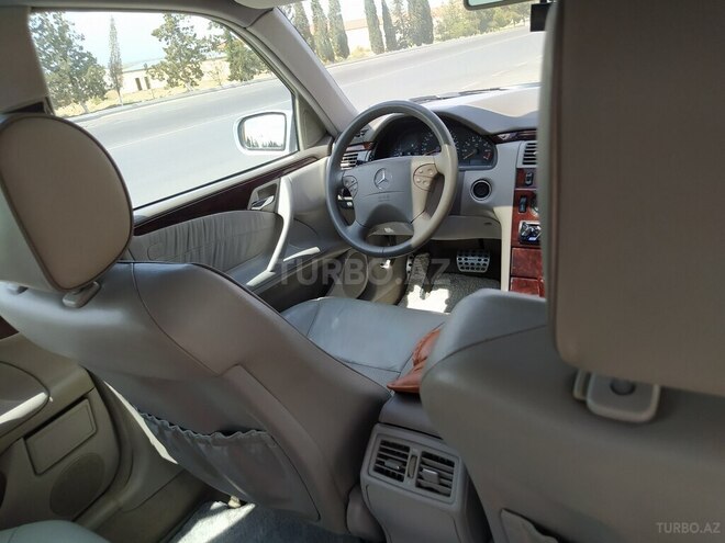 Mercedes E 240 2000, 238,000 km - 2.4 l - Şirvan