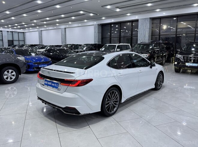 Toyota Camry-6