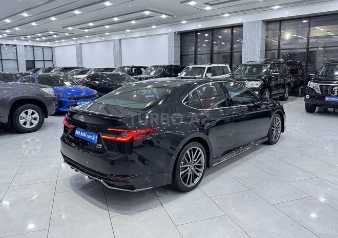 Toyota Camry-5