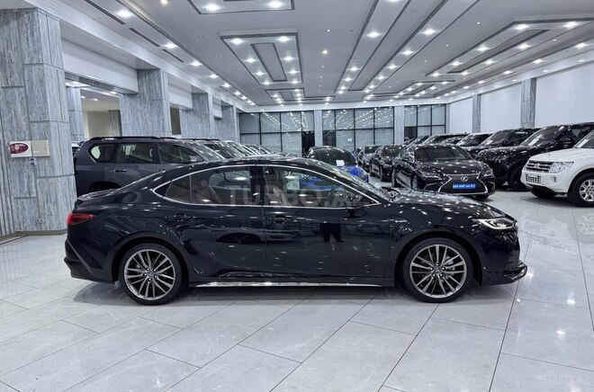 Toyota Camry-4