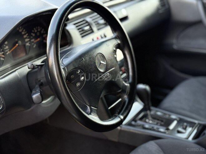 Mercedes E 200 2000, 321,013 km - 2.0 l - Gəncə