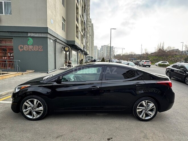 Hyundai Elantra 2015, 92,500 km - 1.8 л - Bakı