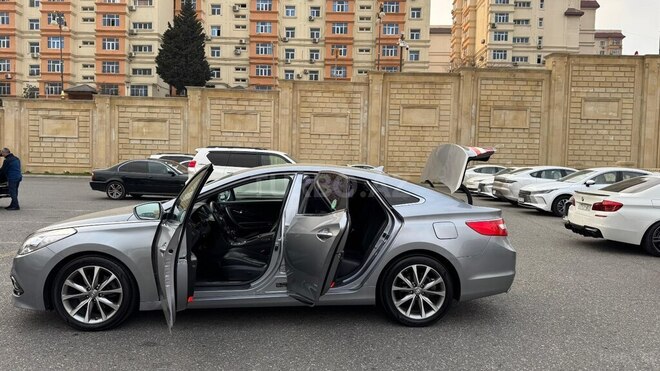 Hyundai Grandeur 2015, 136,000 km - 2.2 л - Bakı