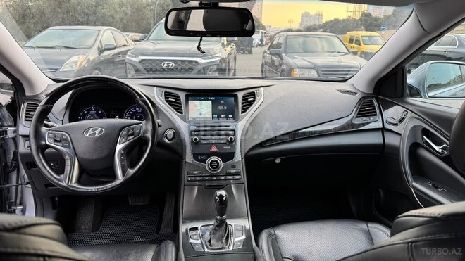 Hyundai Grandeur 2015, 136,000 km - 2.2 л - Bakı
