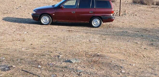 Opel Astra 1993, 663,869 km - 2.0 l - Bakı