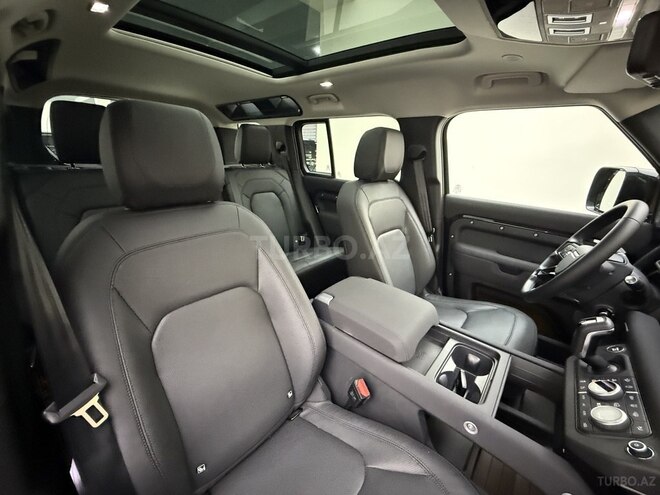 Land Rover Defender-14