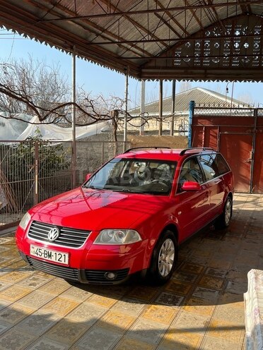 Volkswagen Passat 2003, 293,000 km - 1.9 l - Bərdə