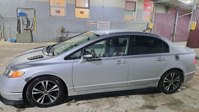 Honda Civic 2006, 306,000 km - 1.3 l - Bakı