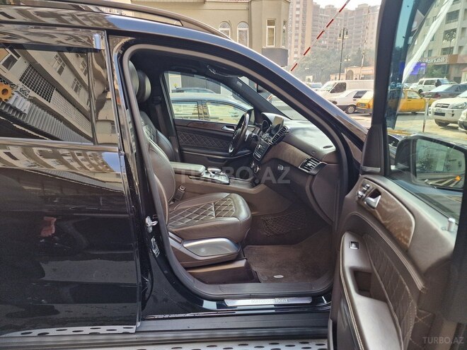 Mercedes GLS 500 4MATIC 2018, 107,000 km - 4.7 l - Bakı