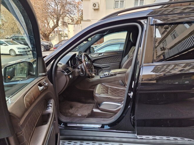 Mercedes GLS 500 4MATIC 2018, 107,000 km - 4.7 l - Bakı