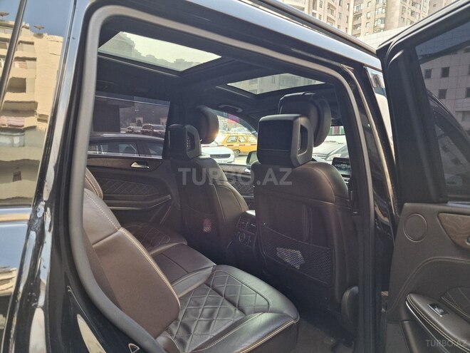 Mercedes GLS 500 4MATIC 2018, 107,000 km - 4.7 l - Bakı