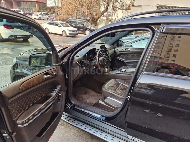 Mercedes GLS 500 4MATIC 2018, 107,000 km - 4.7 l - Bakı
