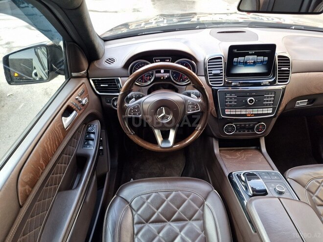 Mercedes GLS 500 4MATIC 2018, 107,000 km - 4.7 l - Bakı