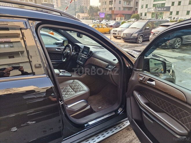 Mercedes GLS 500 4MATIC 2018, 107,000 km - 4.7 l - Bakı