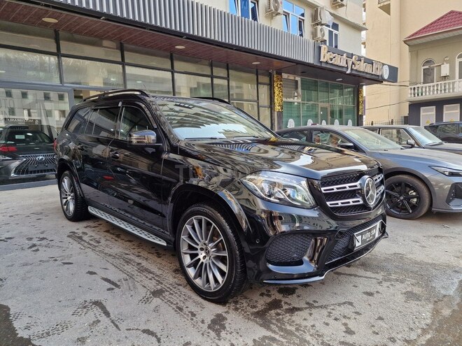 Mercedes GLS 500 4MATIC 2018, 107,000 km - 4.7 l - Bakı