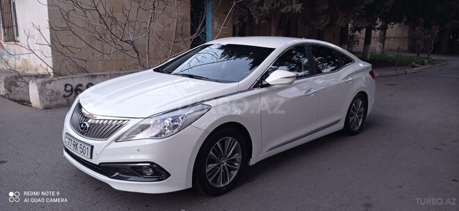 Hyundai Grandeur 2015, 200,000 km - 2.2 л - Bakı