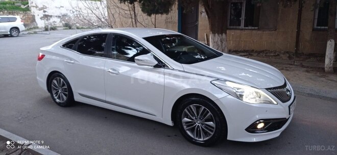 Hyundai Grandeur 2015, 200,000 km - 2.2 л - Bakı