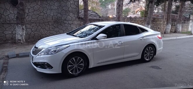 Hyundai Grandeur 2015, 200,000 km - 2.2 л - Bakı