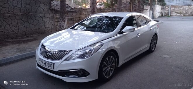 Hyundai Grandeur 2015, 200,000 km - 2.2 л - Bakı