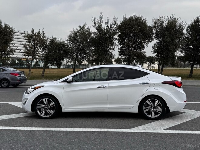 Hyundai Elantra 2015, 150,000 km - 1.8 l - Bakı