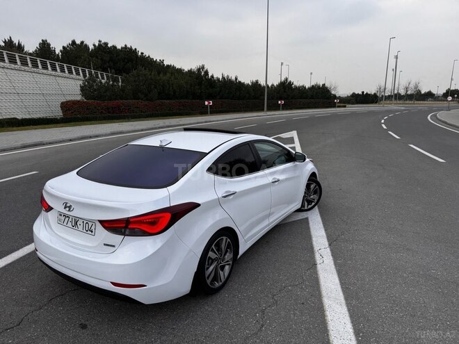Hyundai Elantra 2015, 150,000 km - 1.8 l - Bakı