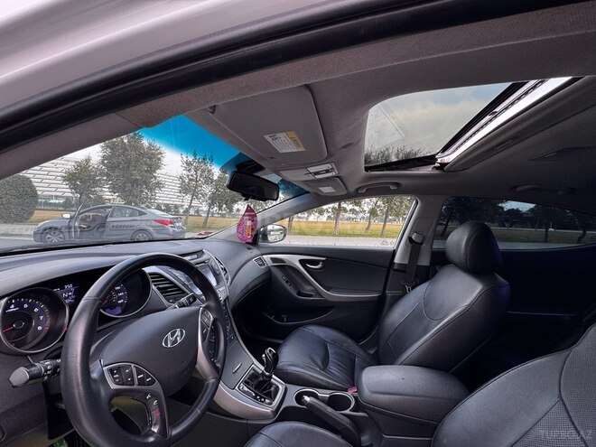 Hyundai Elantra 2015, 150,000 km - 1.8 l - Bakı