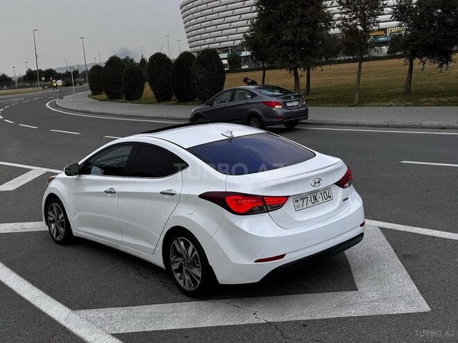 Hyundai Elantra 2015, 150,000 km - 1.8 l - Bakı