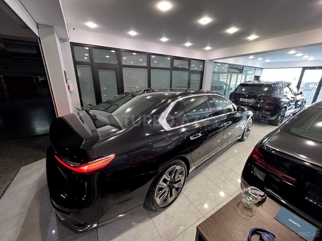 BMW 740-6