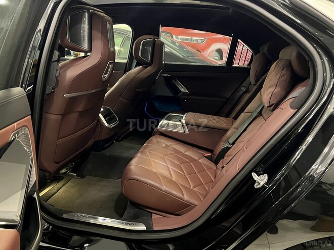 BMW 740-14