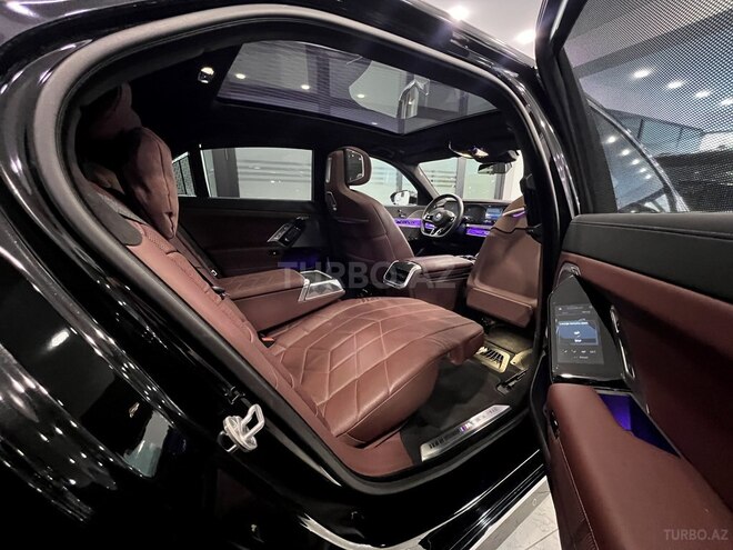 BMW 740-17